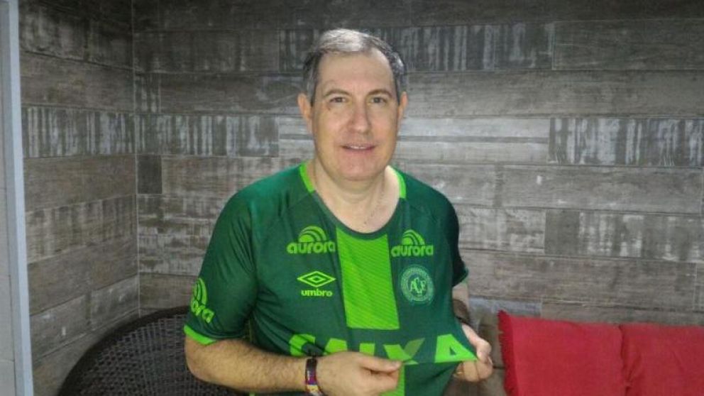 Henzel. Era hincha del club brasileño.