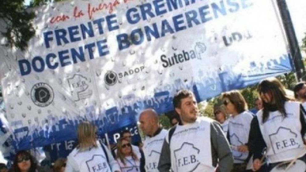 Los maestros se encuentran a la espera de novedades.