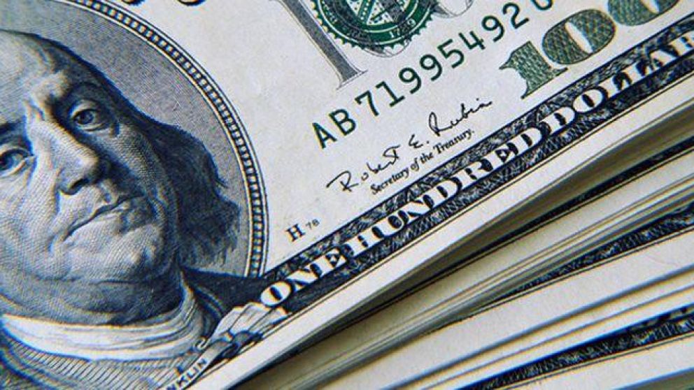 La moneda estadounidense continuó con su racha alcista.