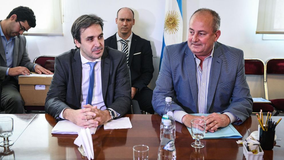 El magistrado ingresó poco antes de las 12 al salón Auditorio del anexo del Senado.