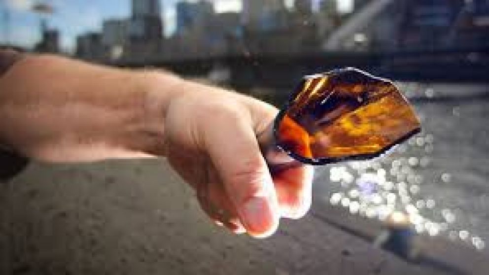 Al joven lo golpearon con una botella de vidrio a la altura del pecho. (Imagen ilustrativa)