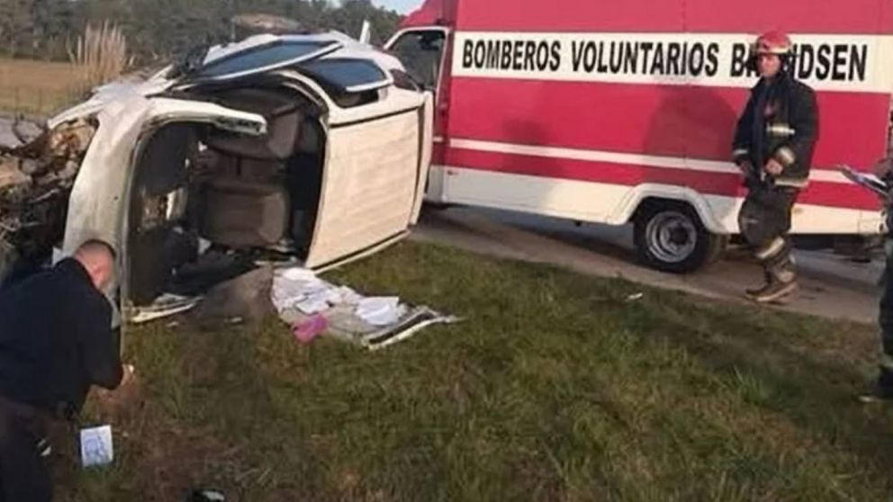 El vuelco ocurrió sobre la Ruta 215 (Foto NA).