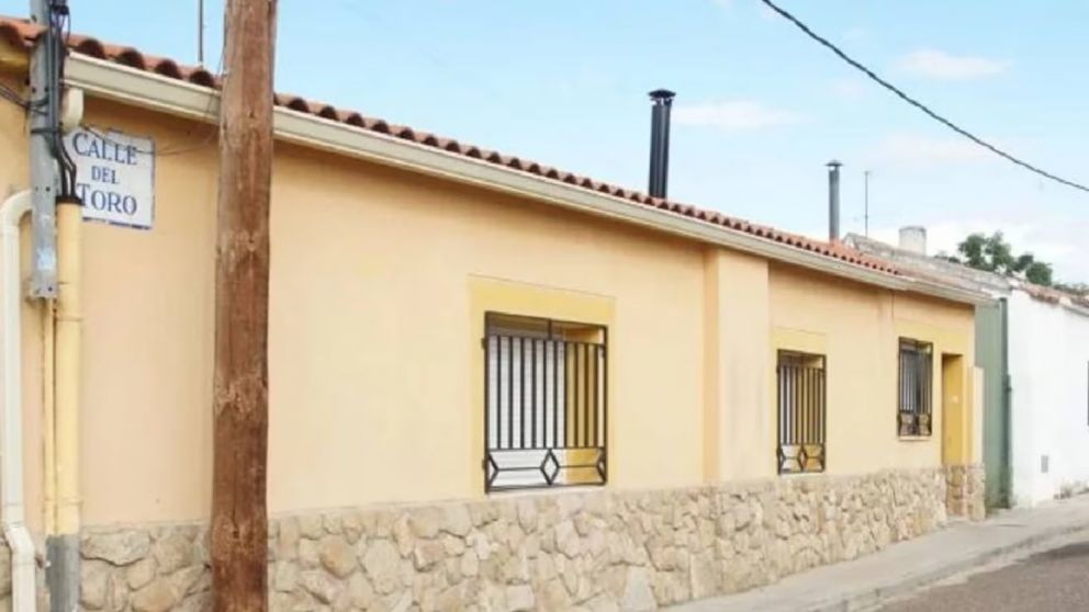 El macabro hallazgo ocurri� el martes en una vivienda de la localidad de Alberche del Caudillo, en Espa�a.