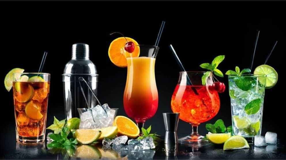 Cada signo tiene un trago que refleja su personalidad y estilo único a la hora de brindar.