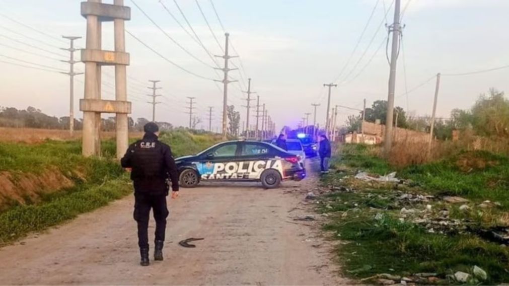 Dos hombres fueron asesinados en la localidad de Sauce Viejo, en la provincia de Santa Fe, a pocos metros de distancia entre sí.