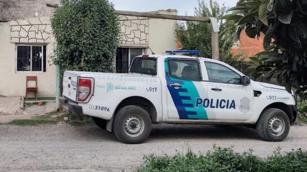 Las autoridades policiales realizan diferentes procedimientos con el objetivo de apresar al criminal.