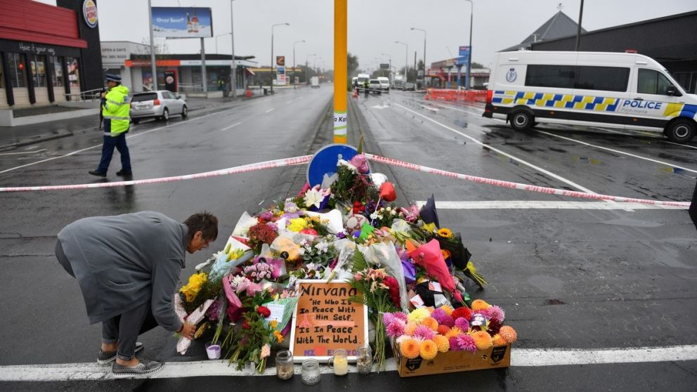 Las flores, en una esquina, sirvieron para recordar a las v�ctimas. 