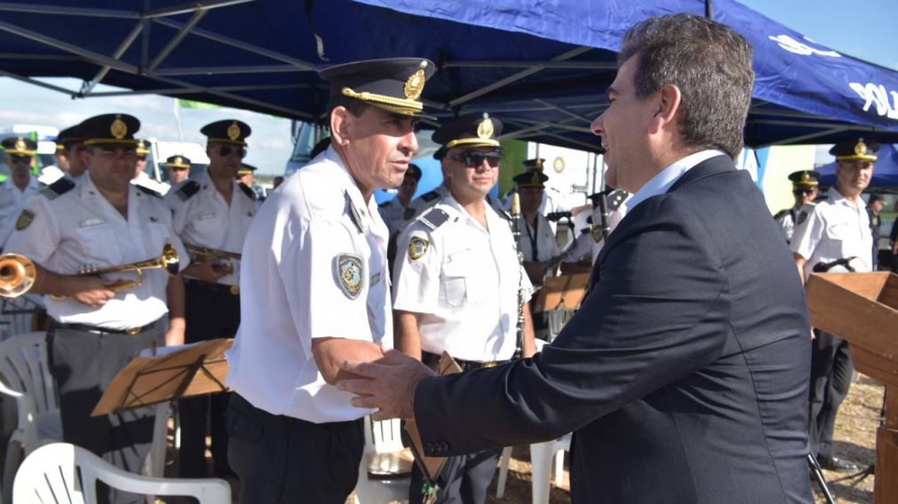 El ministro de Seguridad bonaerense habló con los policías sobre la reducción de delitos rurales.