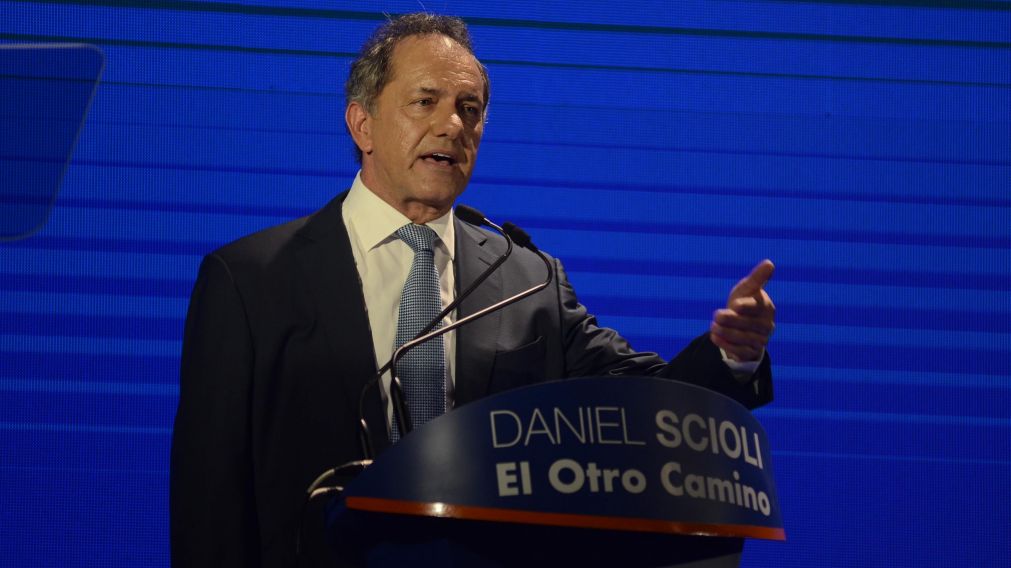 El ex gobernador bonaerense present� el libro "El otro camino" (Fernando P�rez R�-Diario Cr�nica).
