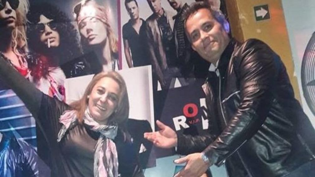 Una de las últimas fotos de Analía Verónica Azzolina junto a su femicida.