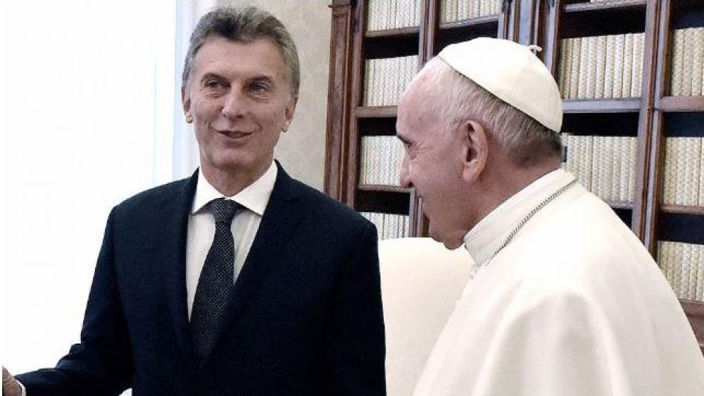 Macri y Francisco juntos en el Vaticano durante una visita oficial en 2016. (Télam)