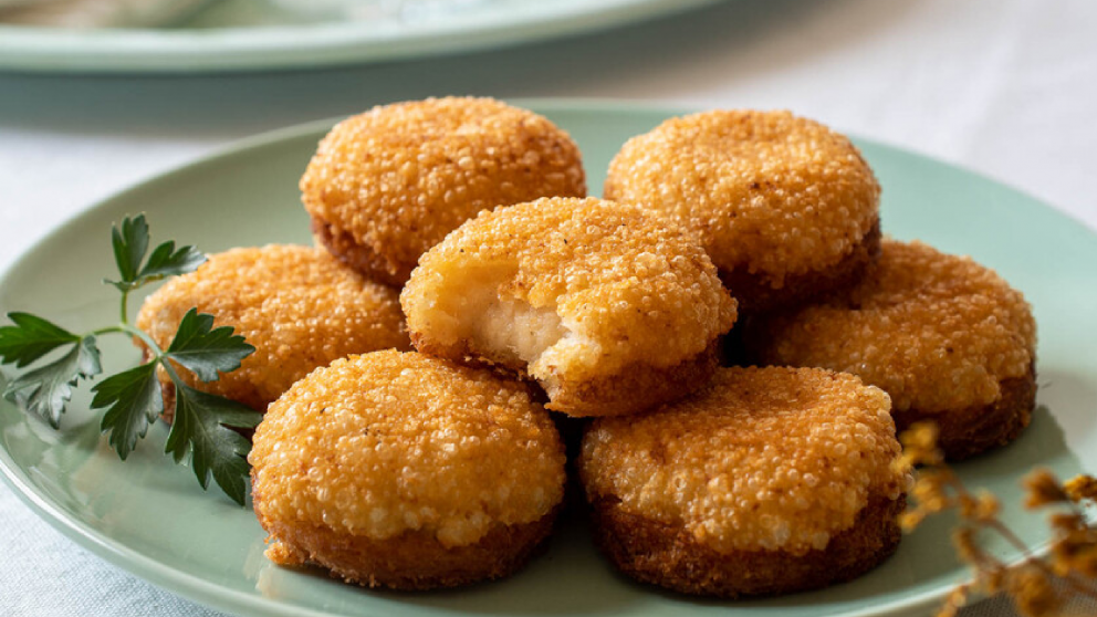 Receta de "Malakoffs": las bombas de queso suizas, cremosas por dentro y crujientes por fuera, que se preparan en minutos