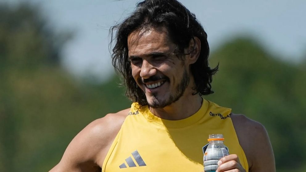 Oscar Ruggeri fue letal con Edinson Cavani por su presente en Boca y dio a entender que está cerca del retiro