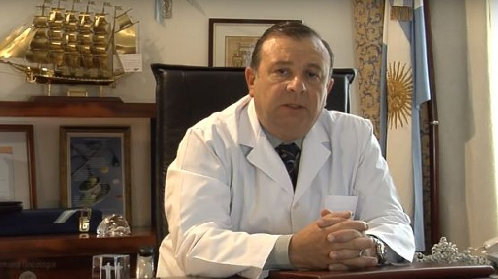 Ernesto Crescenti, es también especialista en salud como su hermano Alberto, director del SAME.