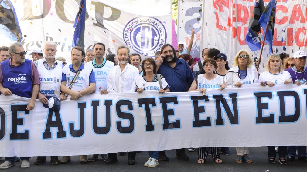 Los docentes esperan ser escuchados por el Gobierno. (Jonatan Moreno-Cr�nica)