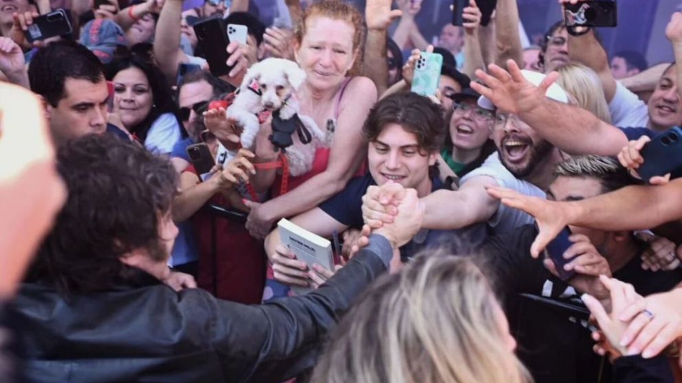 Javier Milei buscará apoyo popular en Mar del Plata.