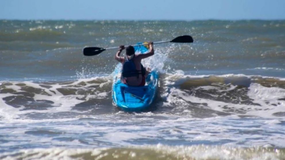 "La voy a dejar ahí hasta lo último, que aprenda": denunciaron penalmente a guardavidas que se negó a rescatar a un kayakista