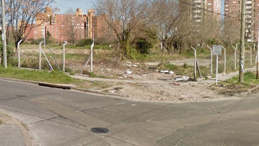 Acá apareció el automóvil abandonado con el cadáver en su interior. (Google Street View)