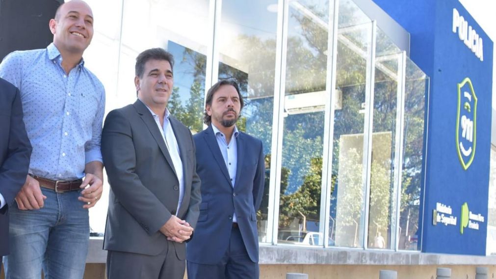 Ritondo junto a Martiniano Molina y Vicente Ventura Barreiro en la inauguración.