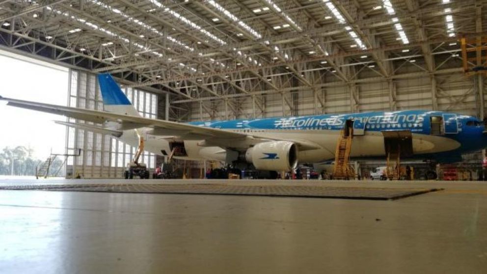 Hangar de Aerolíneas Argentinas, en Ezeiza. Donde fue arrestado el único sospechoso del caso.