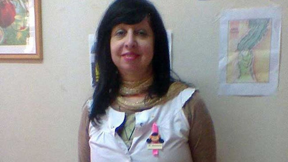 La docente suspendida.