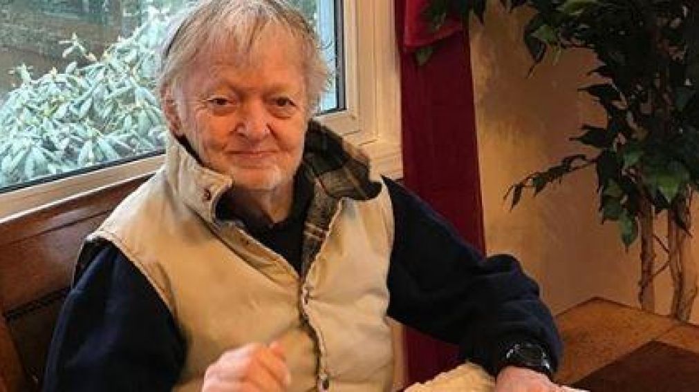 Bobby, de 90 años, tiene más de 60 mil seguidores en Instagram.