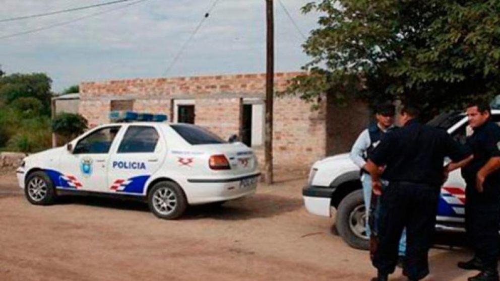 Madre e hija fueron a bailar, se emborracharon y terminaron a las piñas por un hombre