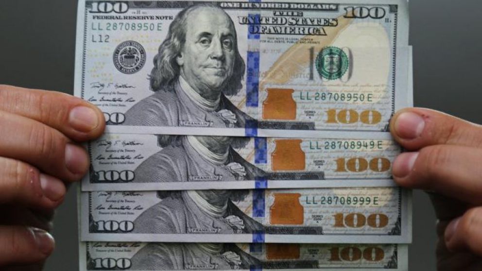 La divisa norteamericana retrocedió varios centavos.