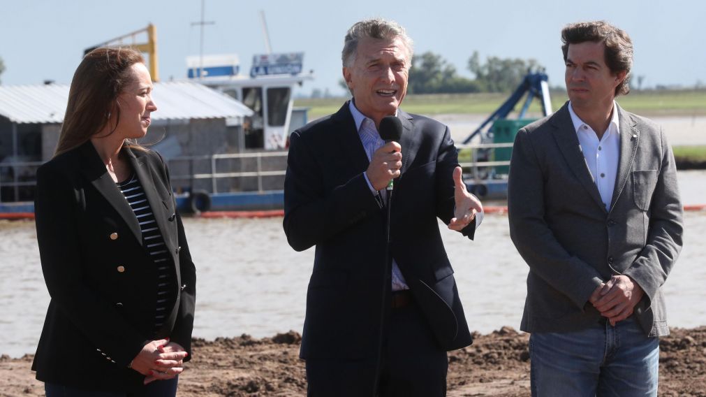 Vidal y Macri recorrieron obras hídricas en la cuenca del río Salado. (Prensa Presidencia)