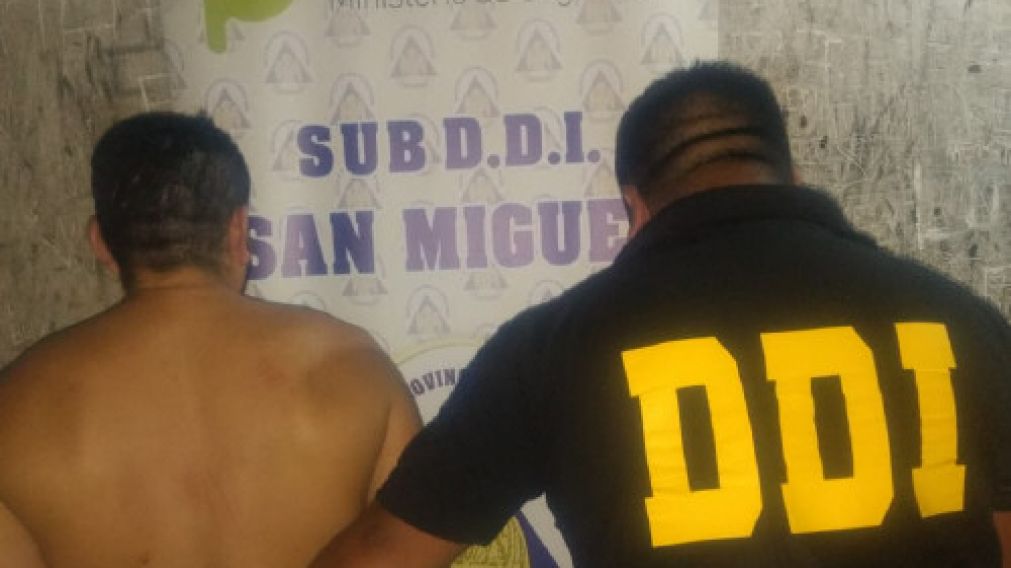 Este es el individuo que fue apresado por los investigadores.