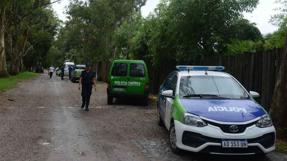 El cuerpo sin vida de Jaitt fue encontrado tendido en una cama en el Complejo Xanadú, situado en la calle Isla Verde 644, Benavídez. (Foto: Hernan Nersesia- Crónica)