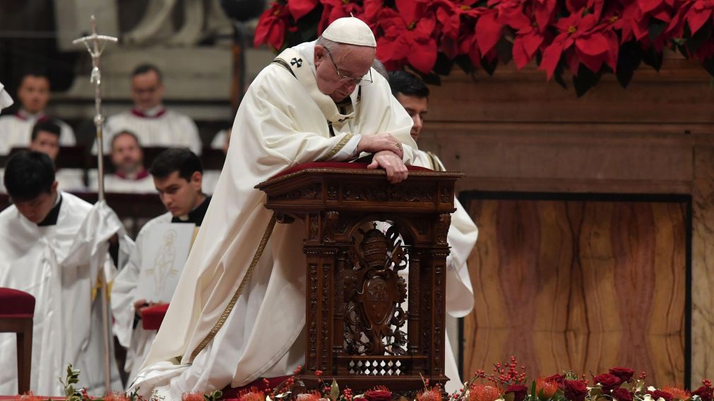 El domingo, el Papa cerrará la cumbre con una misa.