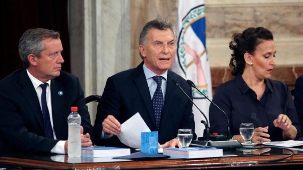 Macri intenta mantener el centro de la escena en el año electoral.