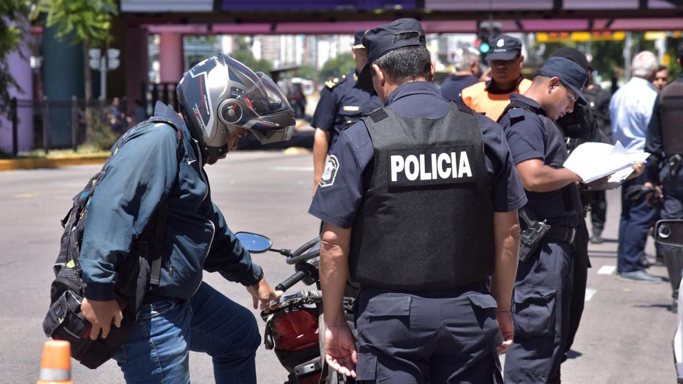 Así la Policía realiza los controles.