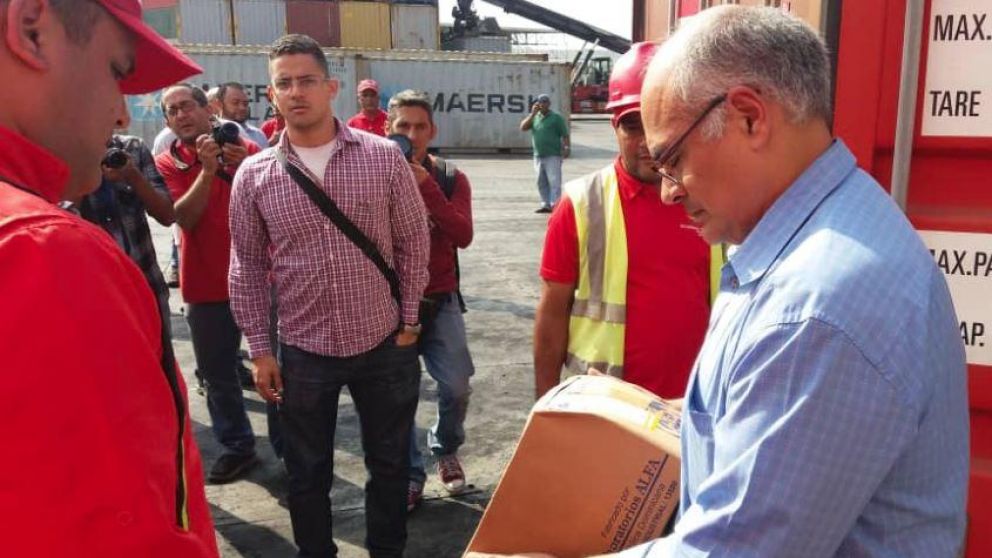 Según informó el gobierno de Maduro recibieron 18 millones de unidades de medicamentos.