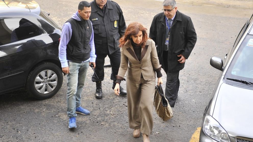 Es la primera acusación contra la ex presidenta que llega a esta instancia.