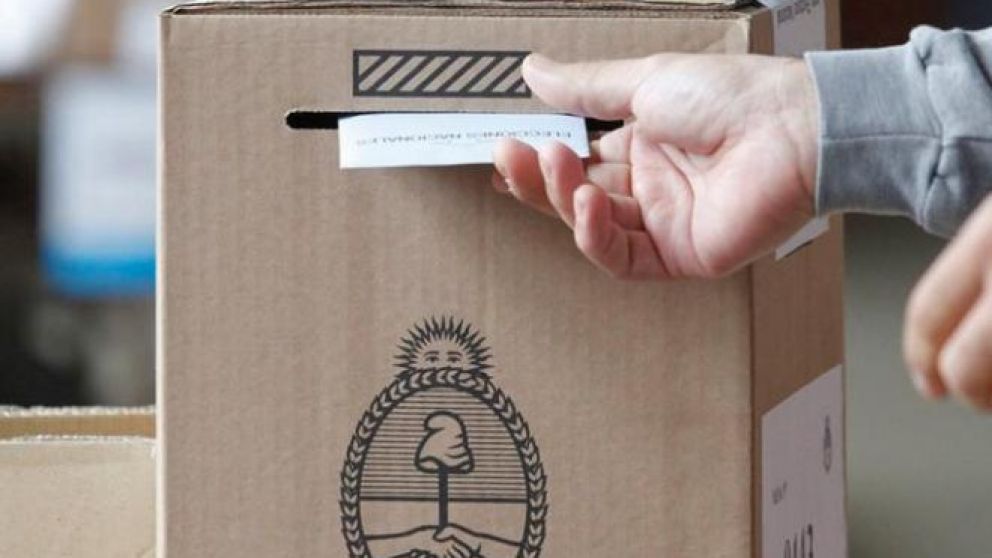 Las urnas, todavía lejos.