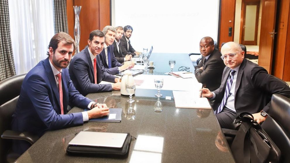 Urtubey se reunió con el líder italiano Roberto Cardarelli y Trevor Alleyne.