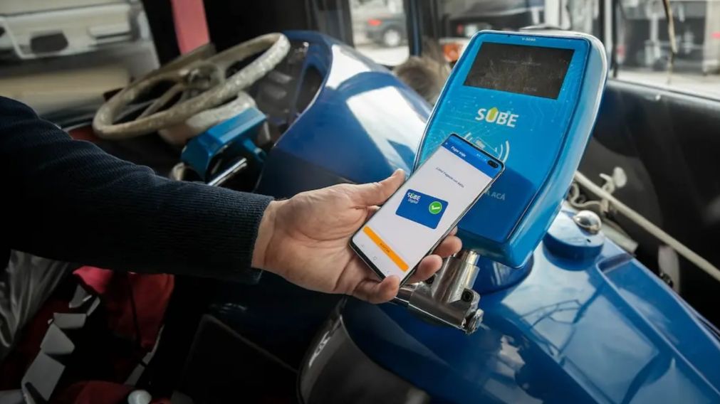 La promoci�n de boletos gratis en el AMBA con el uso de pagos contactless mediante tecnolog�a NFC.