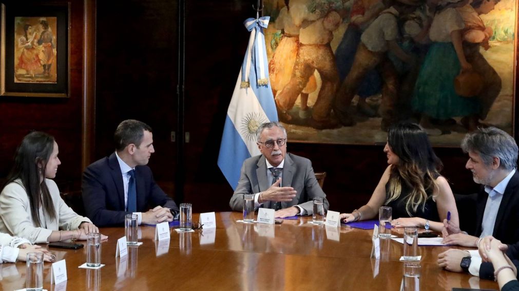 Es oficial: Argentina adquiere tratamientos contra la atrofia muscular espinal "al precio más bajo publicado"