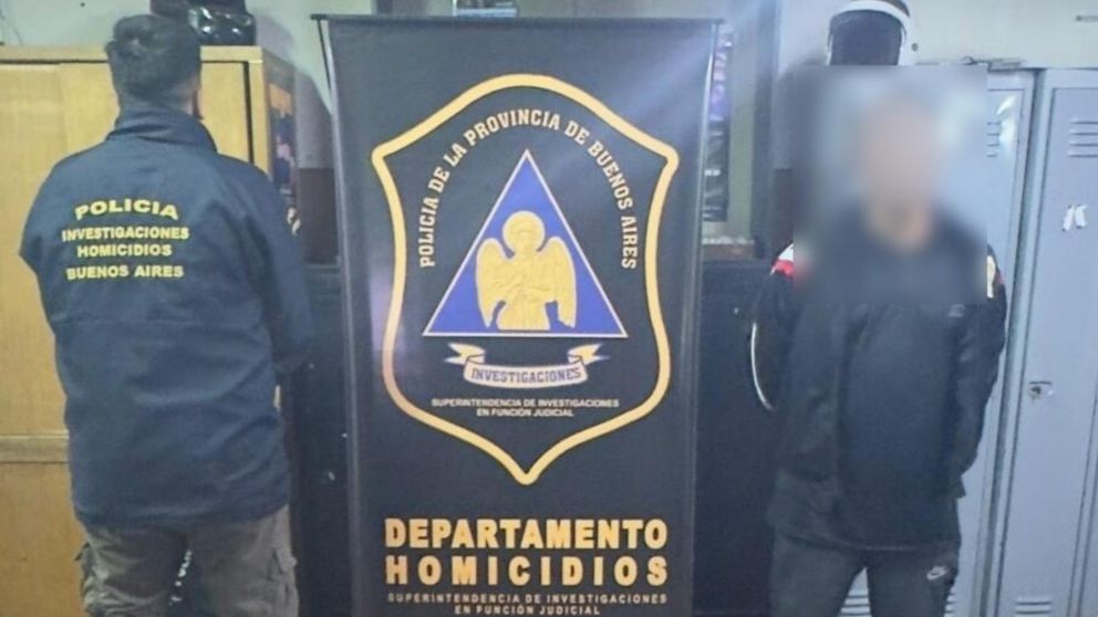 El sospechoso que resultó aprehendido por los investigadores policiales.
