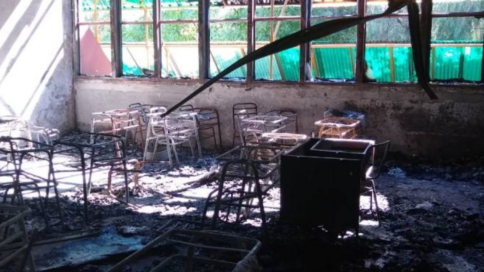 Así quedó la escuela ubicada en la ciudad del Alto Valle.