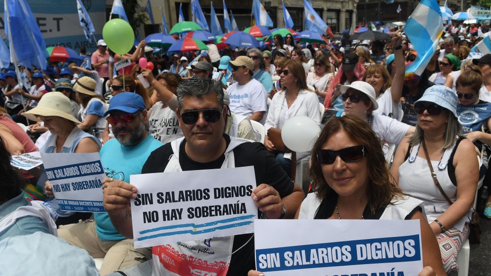 Las huelgas son tema de debate en los ámbitos políticos.