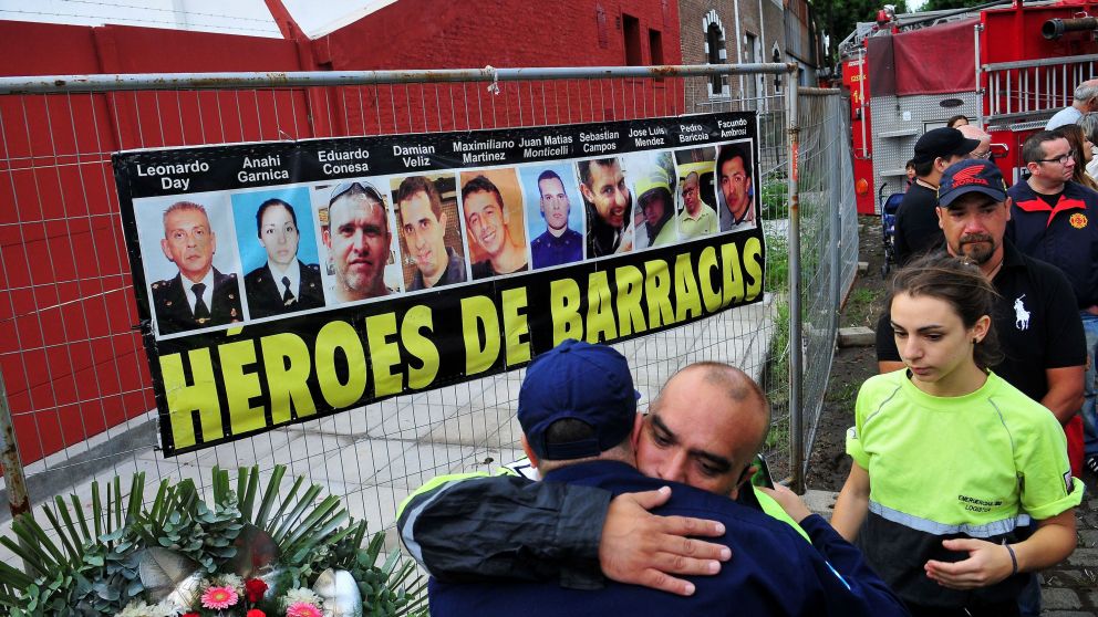 El recuerdo de los 10 "héroes de Barracas".