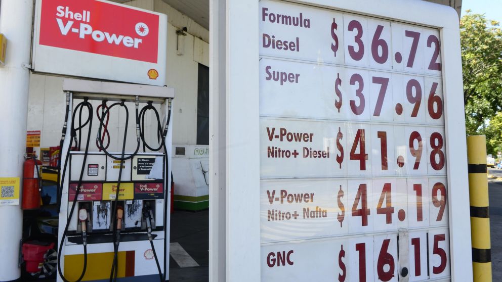 Los nuevos precios de Shell (Jonatan Moreno/Crónica).