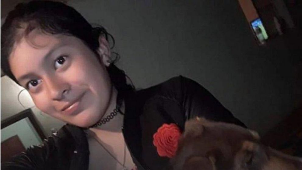 Investigan los causales del crimen de la chica de 15 años.