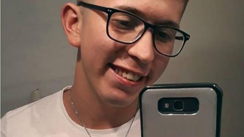 Quisieron robarle la plata para pagar el alquiler, corrió y lo pisó el tren