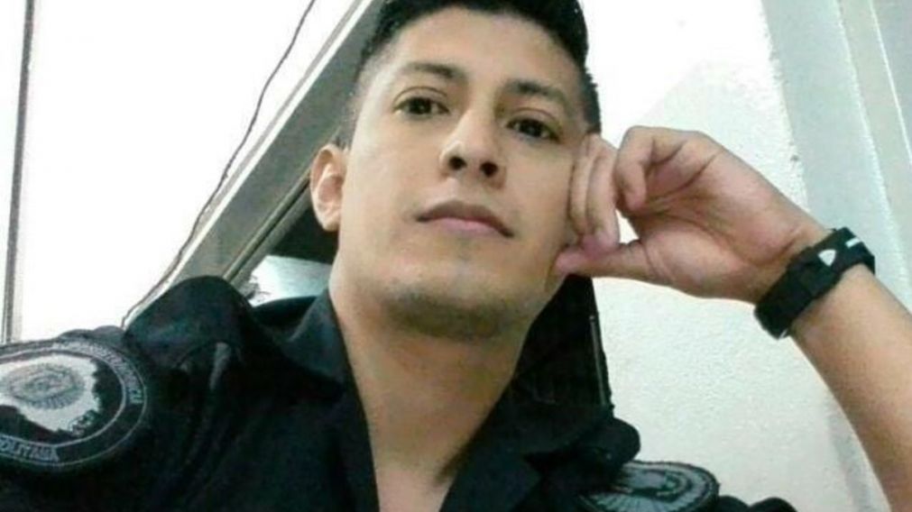 El oficial Isaías Correa continúa en grave estado.