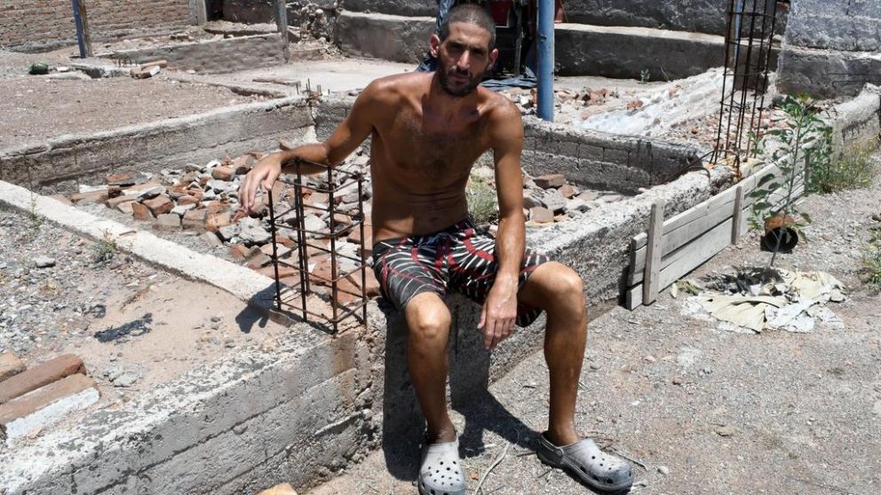 El hermano de una de las víctimas aseguró que el homicida es "un genio que perdió la cabeza".