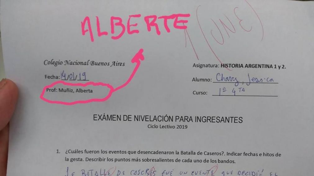 El "fake" que se hizo viral: us� lenguaje inclusivo en examen y le pusieron un "une"